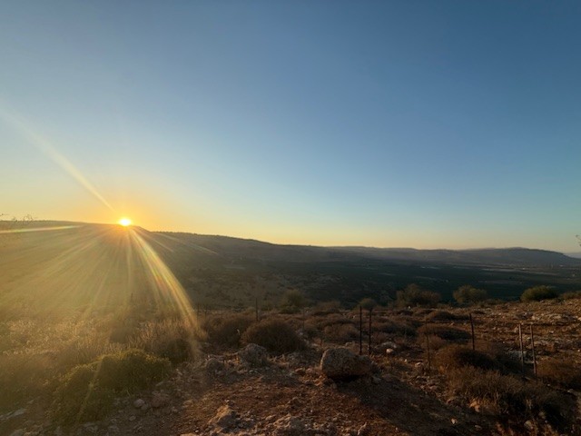 תמונה שמש בהרים